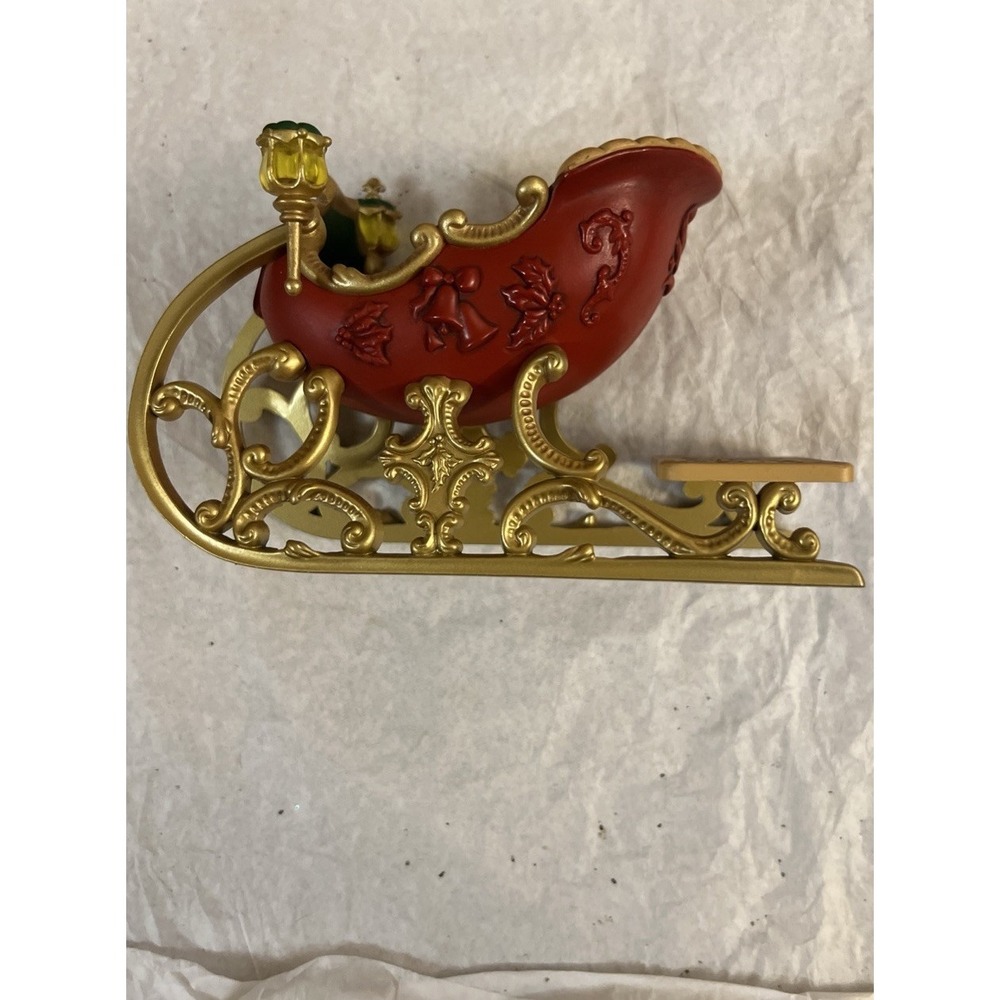 2001 Hallmark Keepsake SANTA'S SLEIGH Figurine Ornament